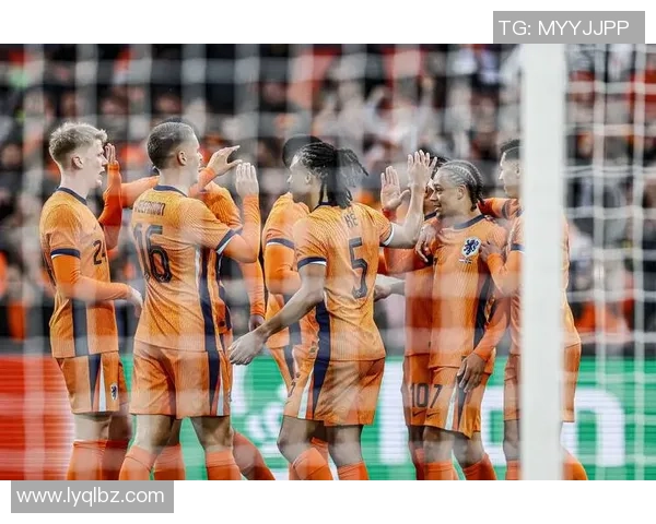 荷兰足球历史最佳球星排名揭秘 各时代巨星的风采与成就 荷兰足球历史最佳球星排名揭秘 各时代巨星的风采与成就